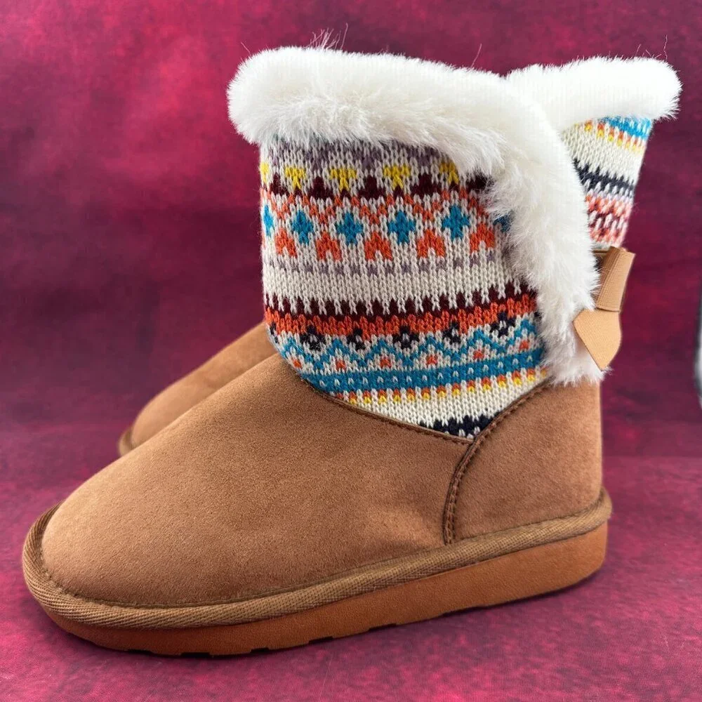 GIRL'S TAN SUEDE BOOTS MULTICOLOR KNITTED BOW AND LINED FAUX FUR, SIZE 13